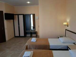 Гостиница Лотос Геленджик Стандарт 2х местный-3