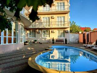 Гостиница Лотос Геленджик-0